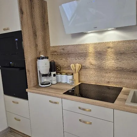 Apartment Ametyst Zastan